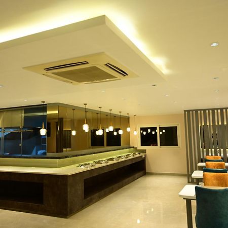 Hotel Sterling Keys By Tgi Bangalore Exterior foto