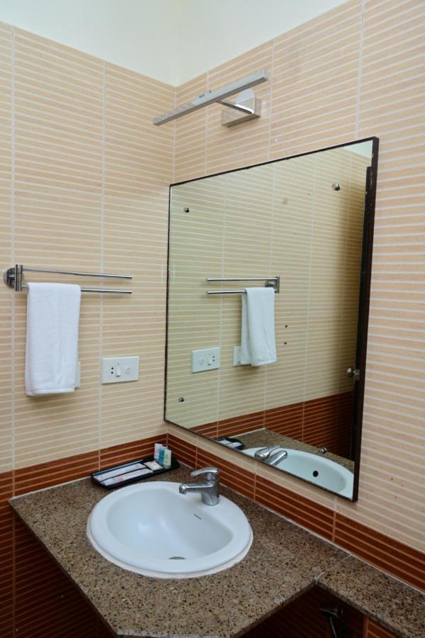 Hotel Sterling Keys By Tgi Bangalore Exterior foto