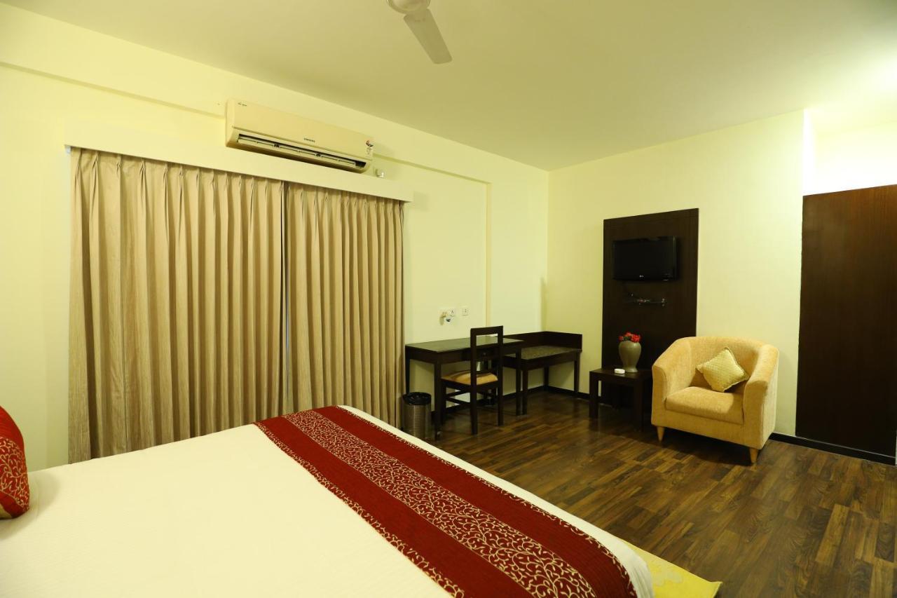 Hotel Sterling Keys By Tgi Bangalore Exterior foto